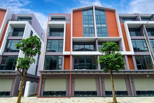 SHOPHOUSE 2 MẶT ĐƯỜNG / PHỐ BIỂN 2-110 (XẺ  KHE)